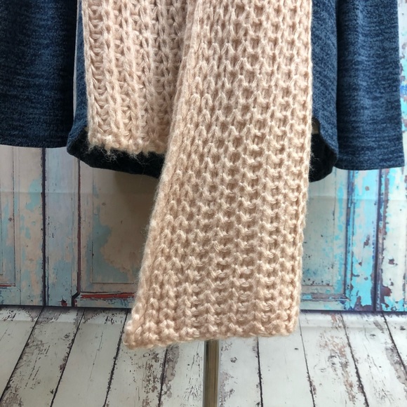 ➝ 2/$12 - Scarf - Picture 3 of 5